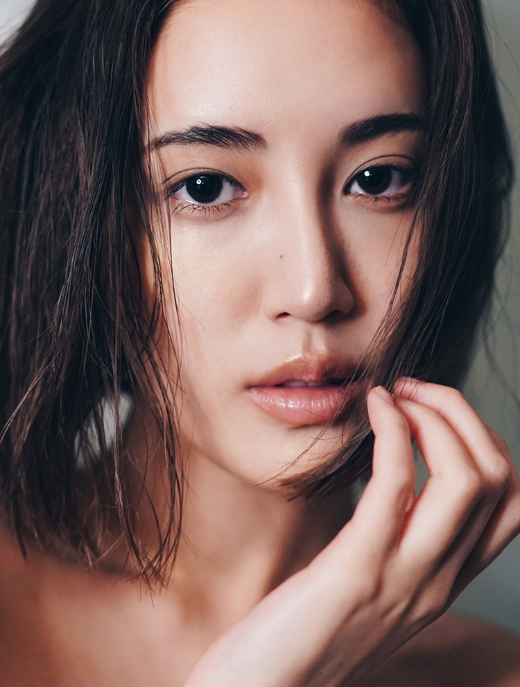 藤井夏恋】12/23(月)発売｢JJ｣2月号の表紙に登場! | NEWS |LDH Girls mobile